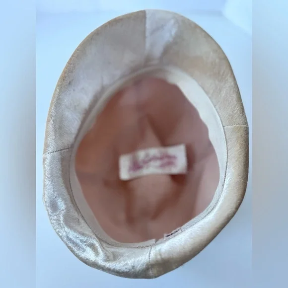 Vintage 60s evelyn varon beret Beige velour hat amber rhinestone - Picture 8 of 10